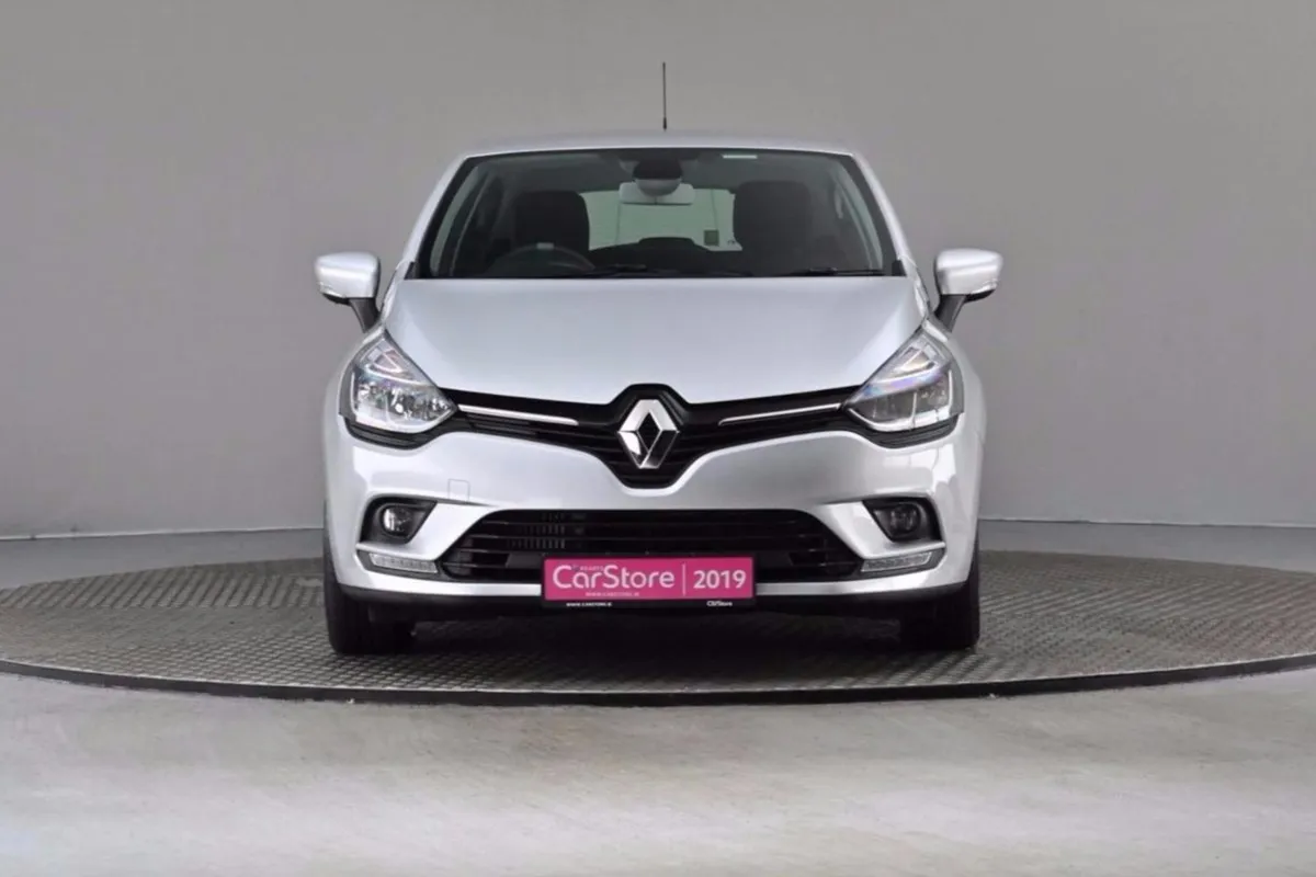 Renault Clio 0.9 TCE 90bhp Dynamique NAV 5spd - Image 2