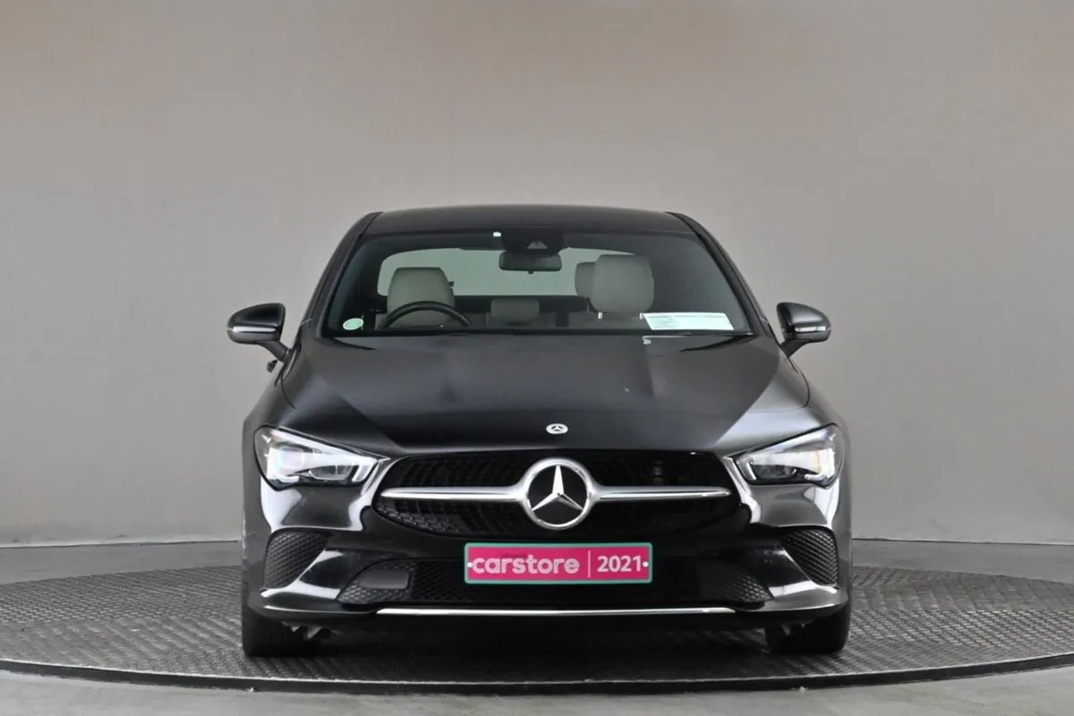 Mercedes-Benz CLA Cla180 Coupe 4DR  full Beige Le - Image 2