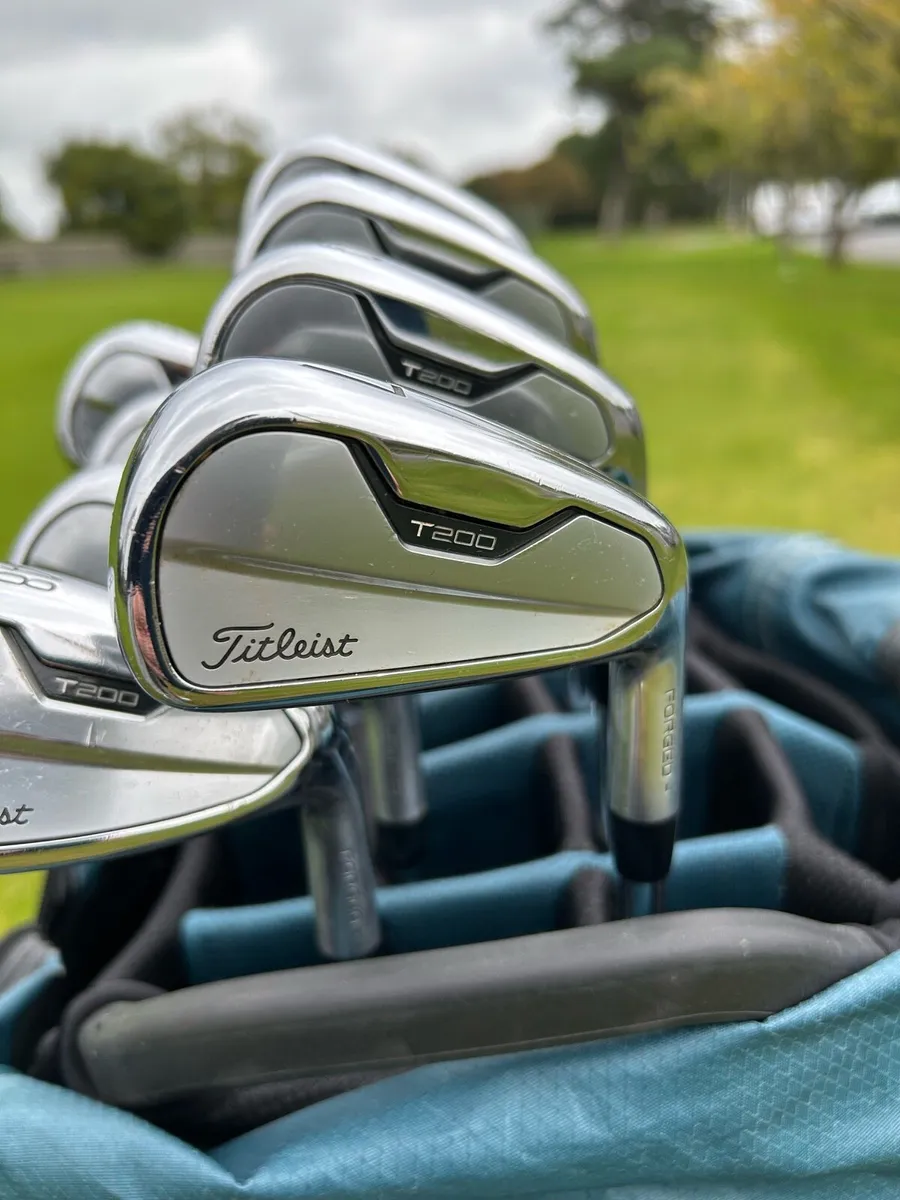 Titleist T200 Steel Irons Gents RH 4 Iron - GW - Image 1