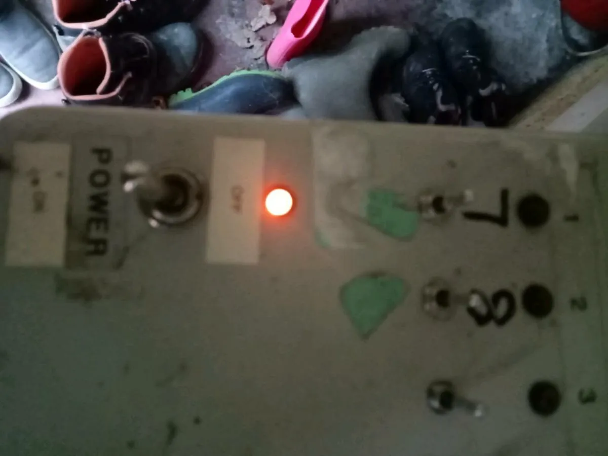 Two old electric switch boxes - Image 4