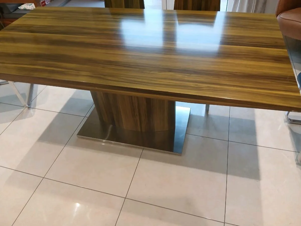 Kitchen table & chairs - Image 4
