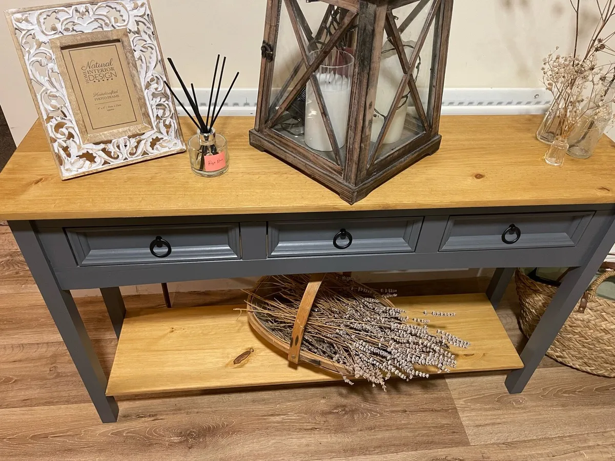 Hall/Console Table - Image 4
