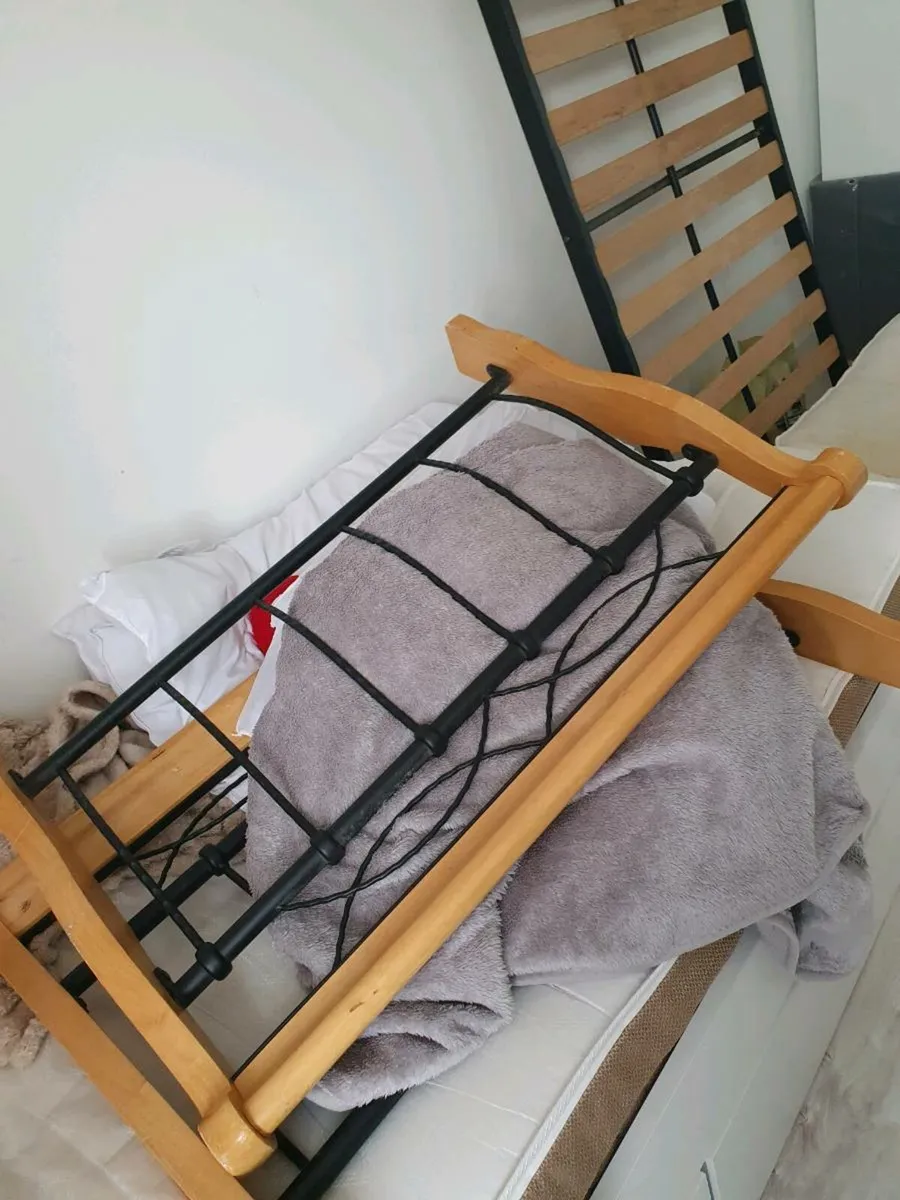 Bed - Image 2