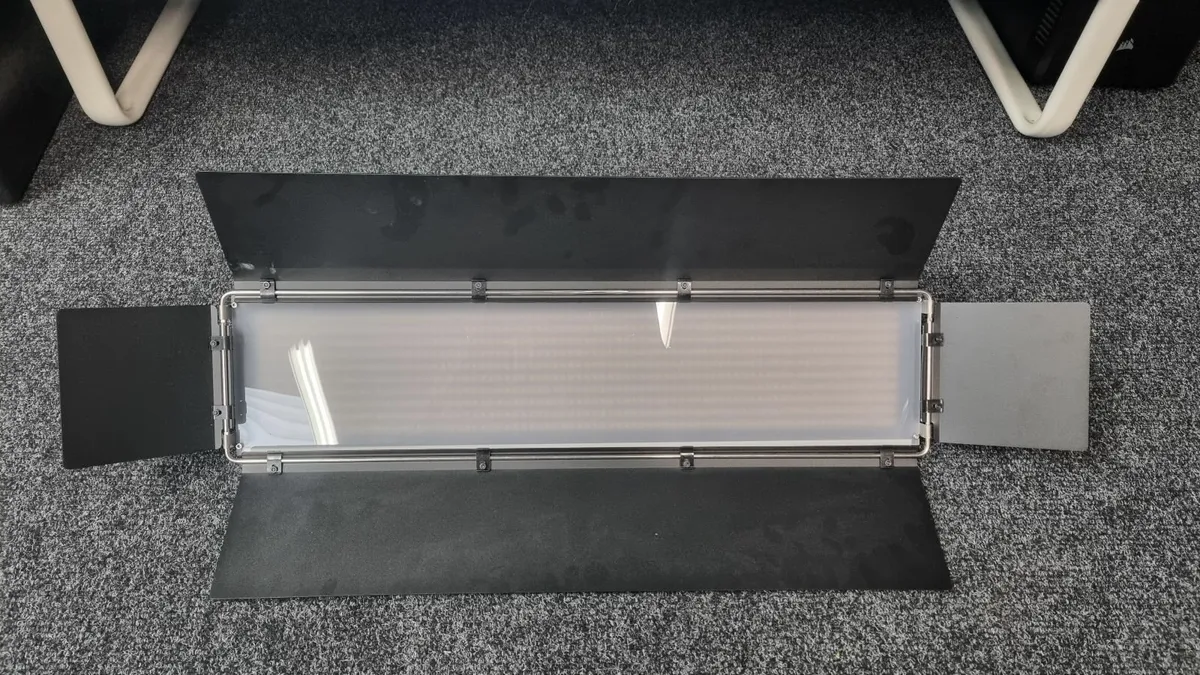 Neewer Camera Lighting - Image 2