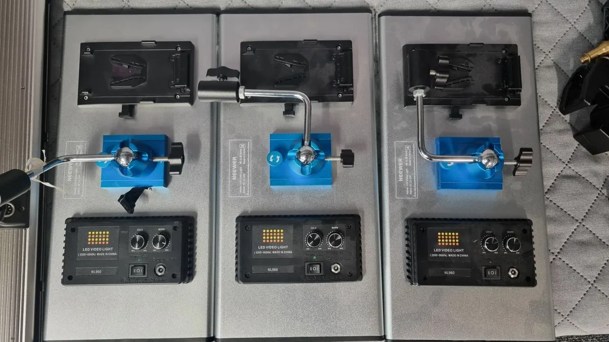 Neewer Camera Lighting - Image 3