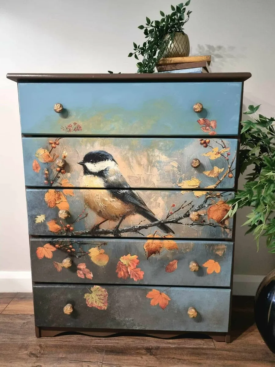Chest of drawers - Image 1