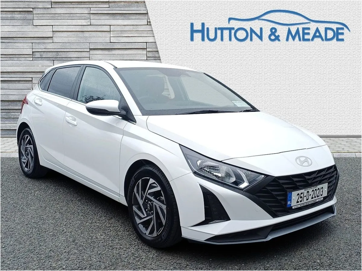 Hyundai i20 Delux Plus 1.2 Petrol 5dr - Image 1