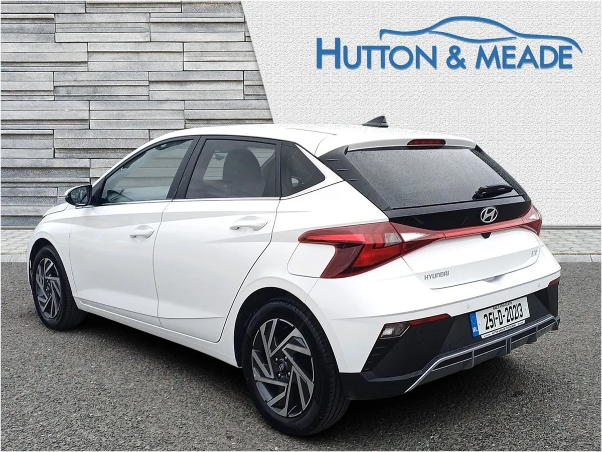 Hyundai i20 Delux Plus 1.2 Petrol 5dr - Image 3