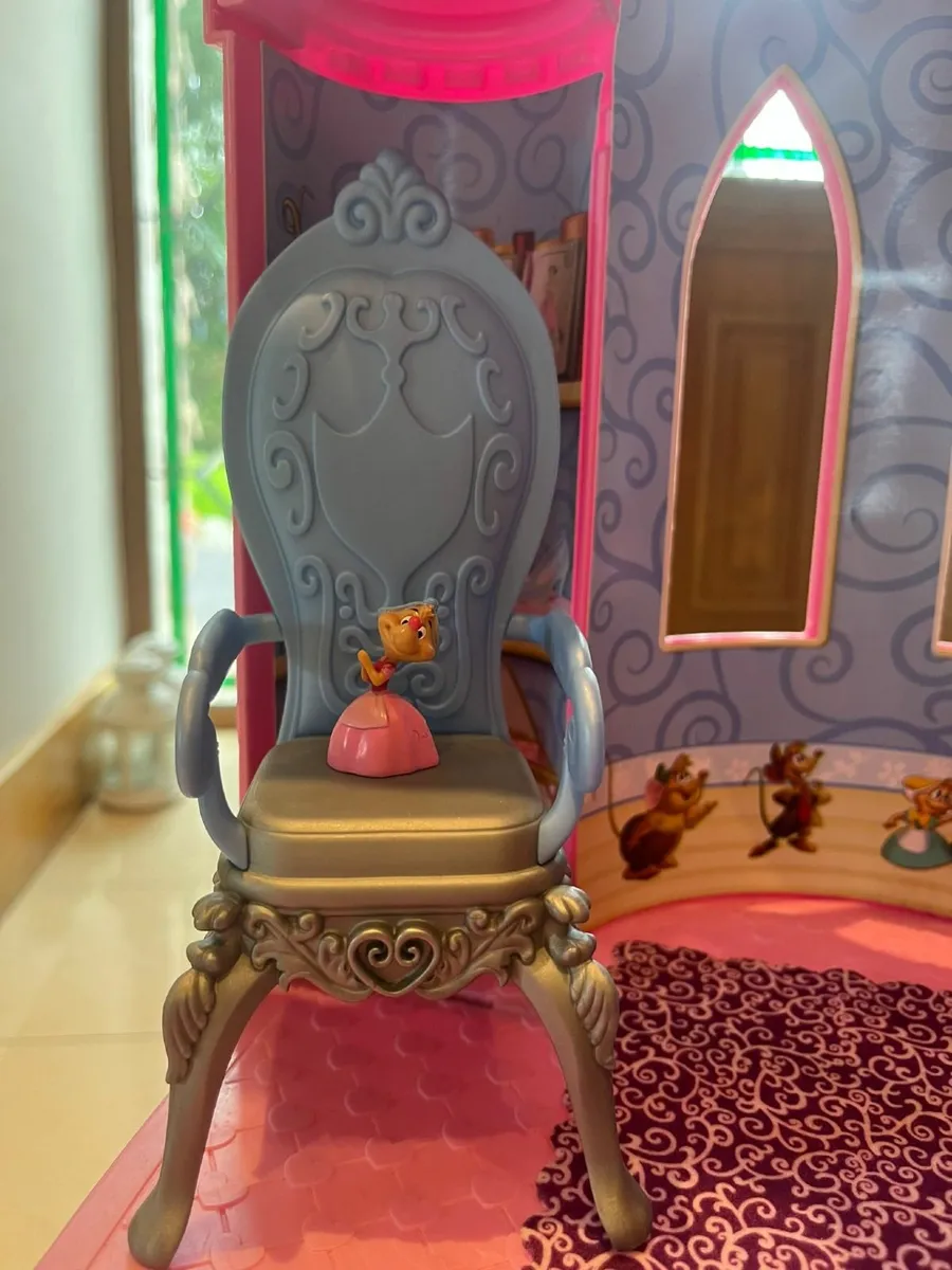 Disney princess ultimate dream castle - Image 3