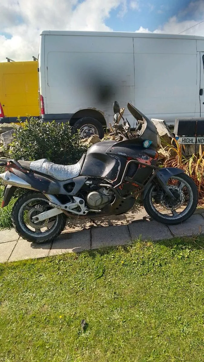 Motorcycle - Image 4