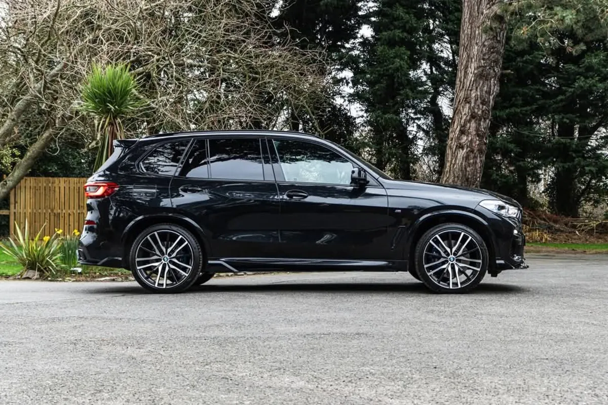BMW X5 - Image 1