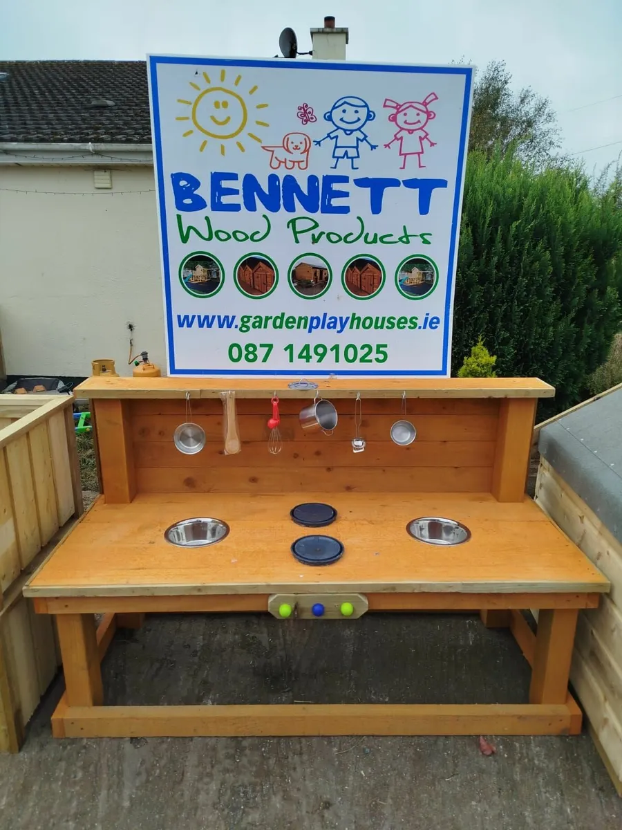 Dog Kennels/Planters/Mud Kitchen/Bird Feeder - Image 3
