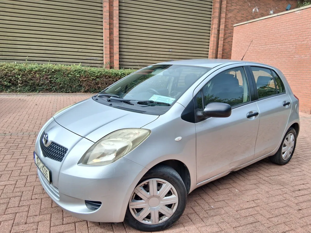 Toyota Yaris - Image 2