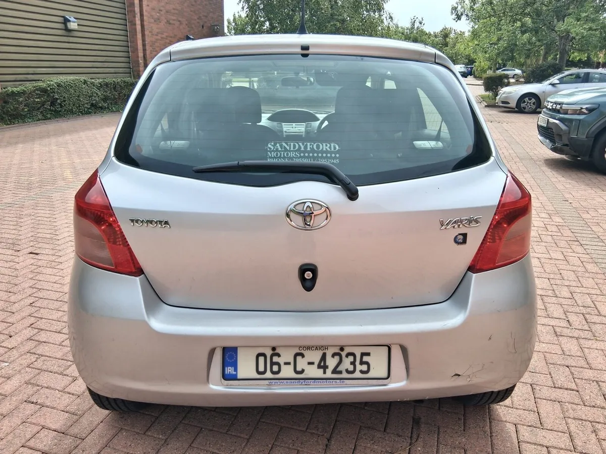 Toyota Yaris - Image 4
