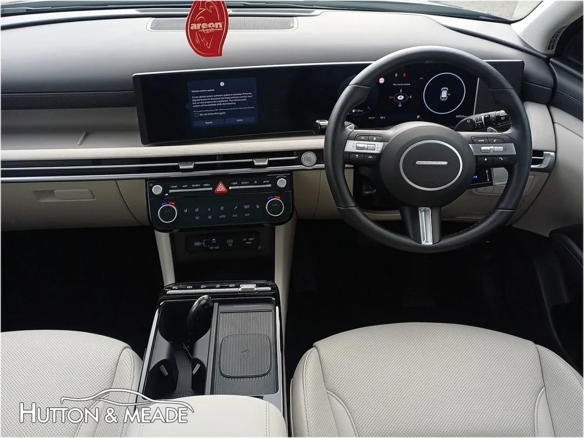 Hyundai Tucson Platinum Phev 1.6 Petrol 5dr - Image 4