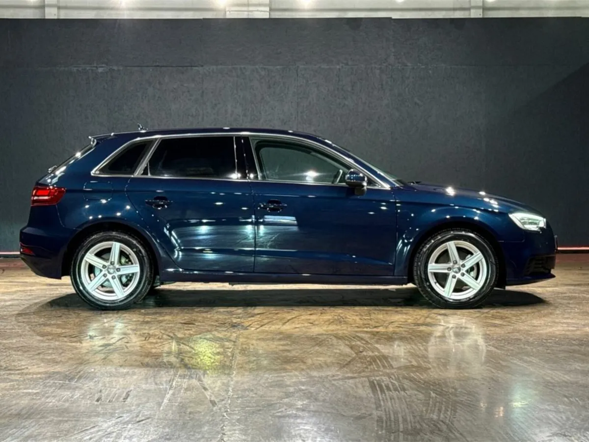 Audi A3 1.4 TFSI - CRUISE CONTROL - REVERSE CAMERA - Image 3