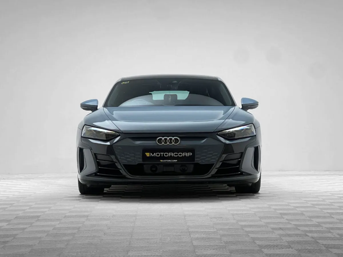 Audi e-tron GT GT 530HP QUATTRO - Image 2