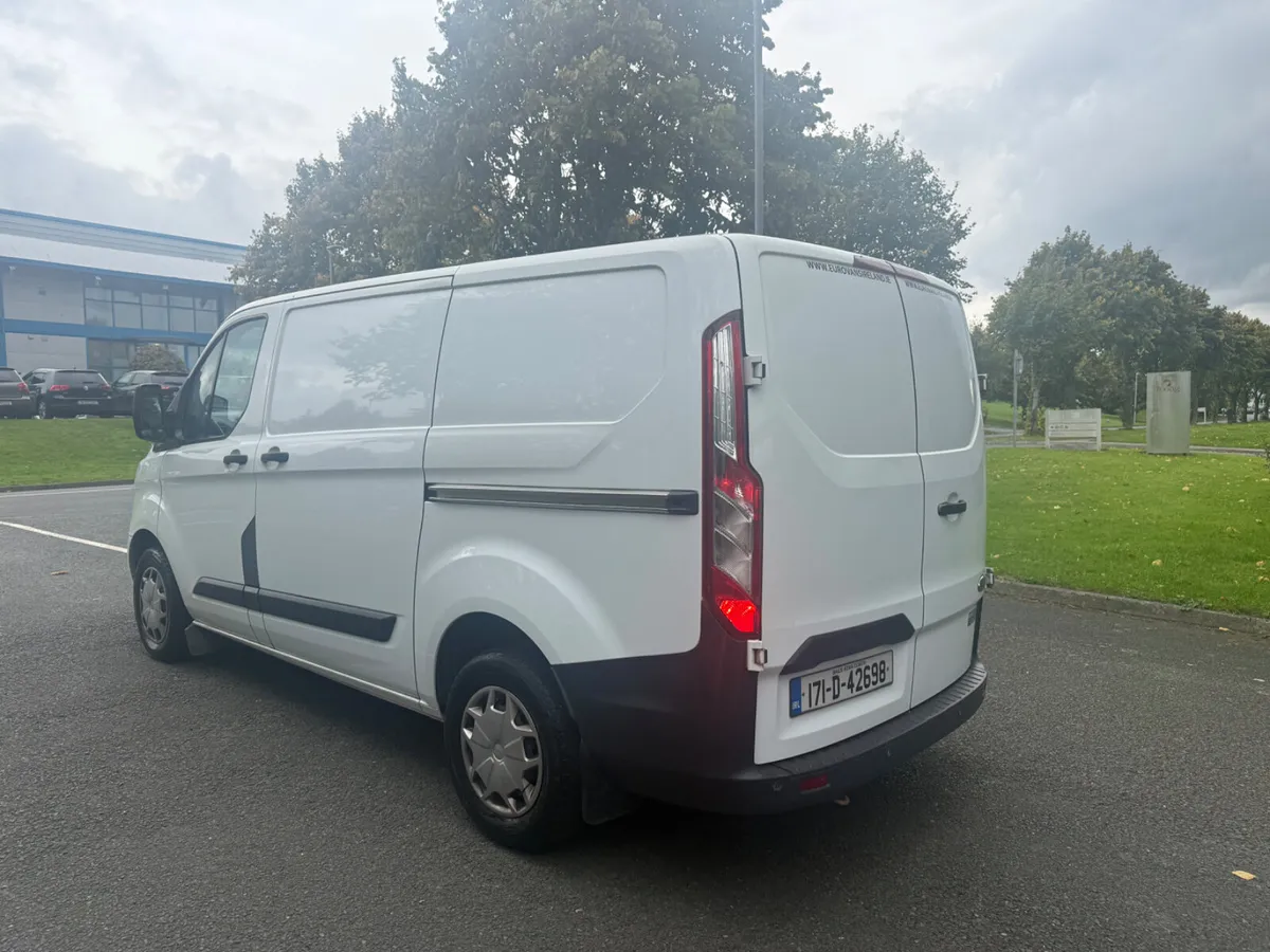 Ford Transit Custom 2017 INCLUDES VAT - Image 4