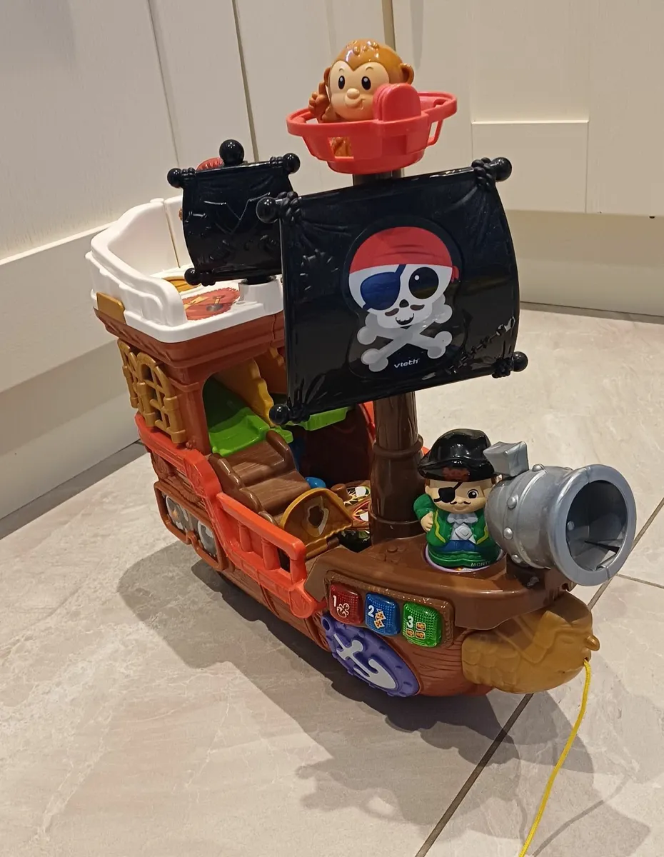 VTech  Toot Toot Friends Kingdom Pirate Ship - Image 2