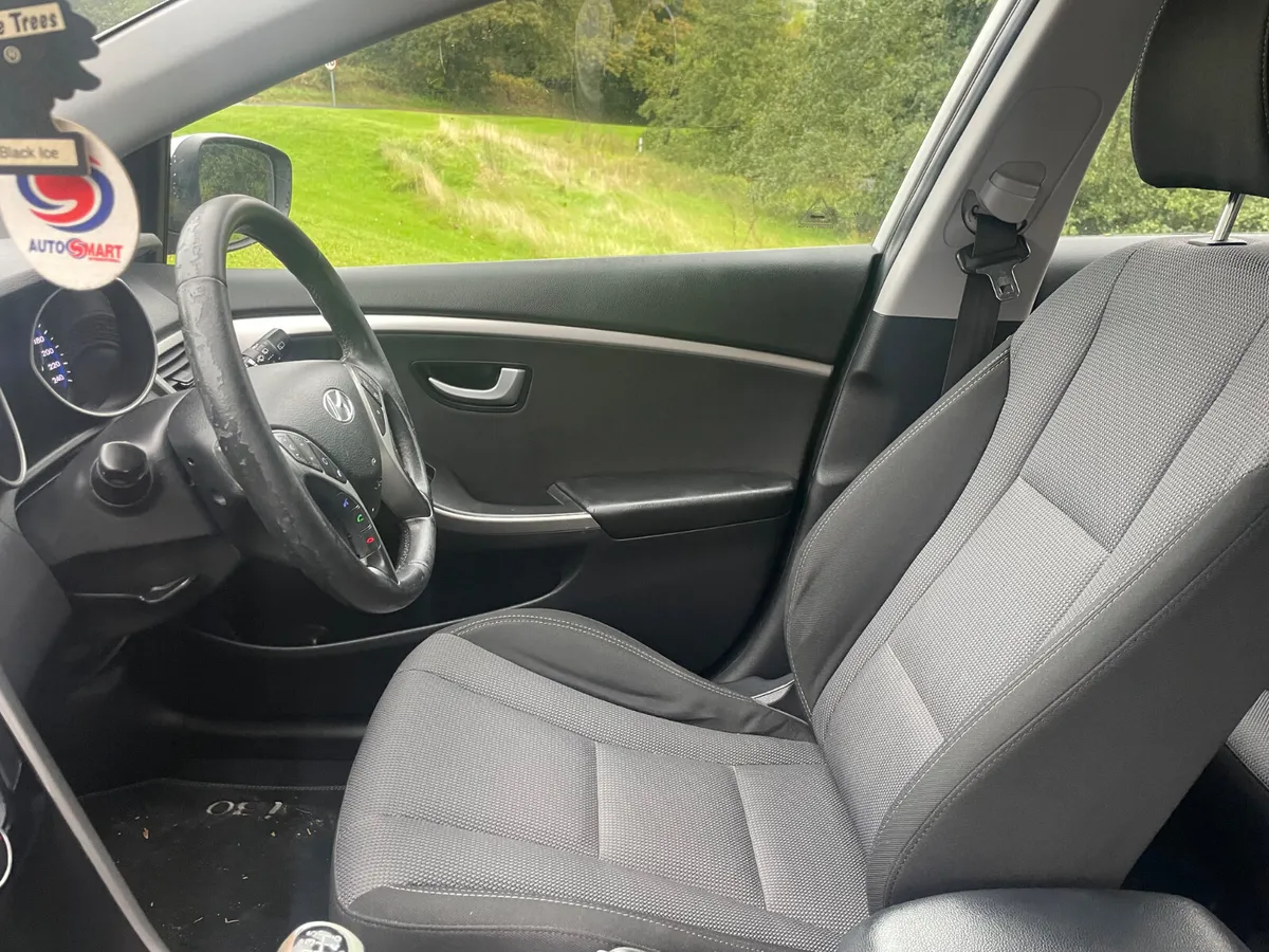 Hyundai i30 2013 , tested , cheap insurance - Image 3
