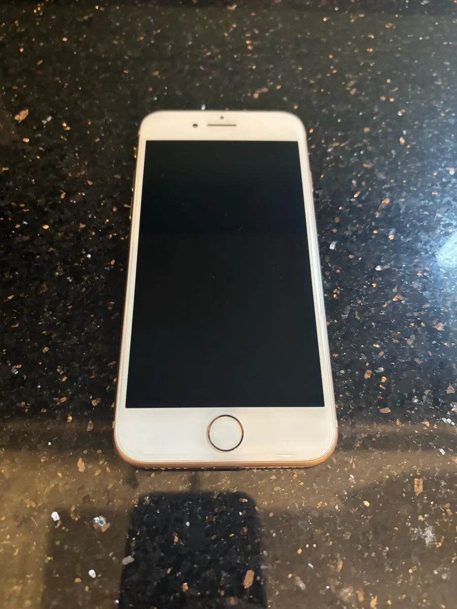 Apple iPhone 8 – 64GB – Unlocked - Image 4