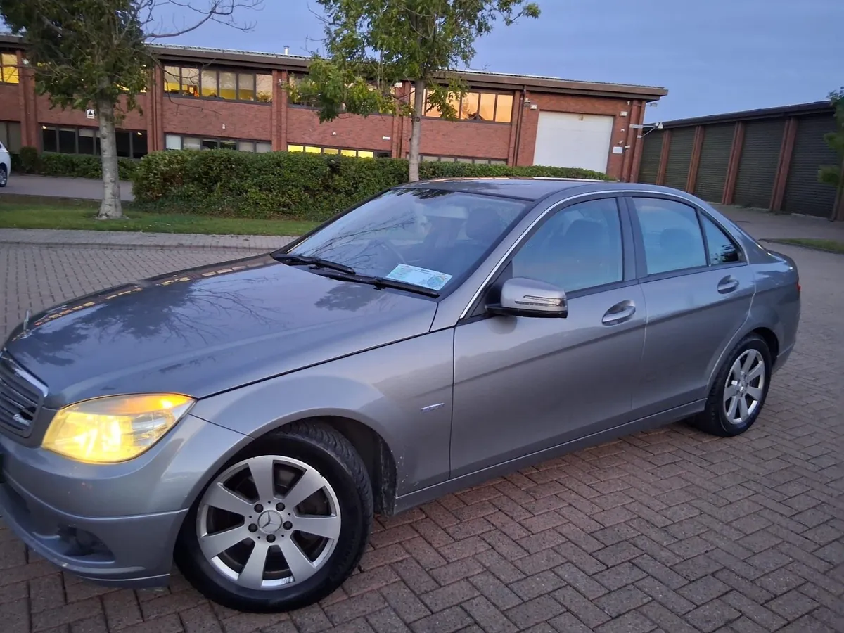 Mercedes C200 - Image 2