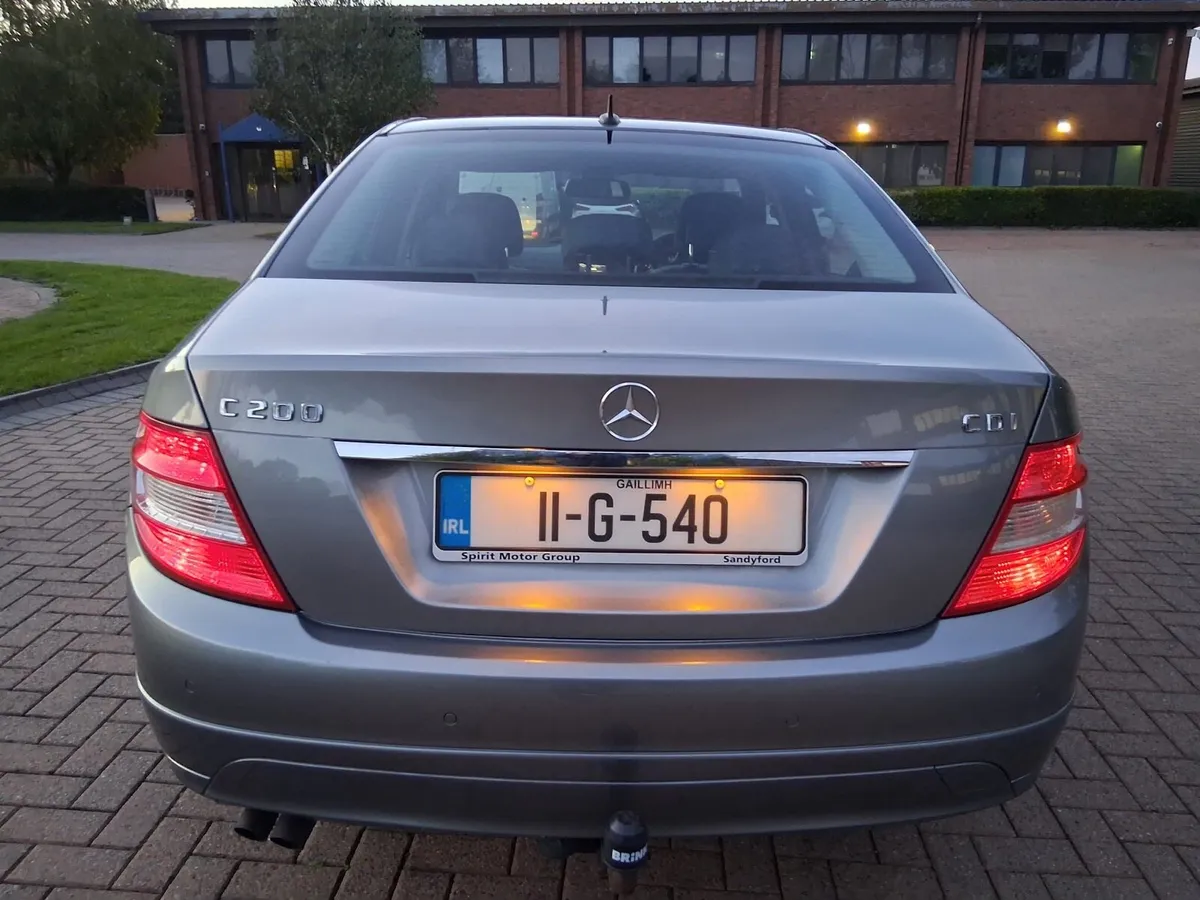 Mercedes C200 - Image 3