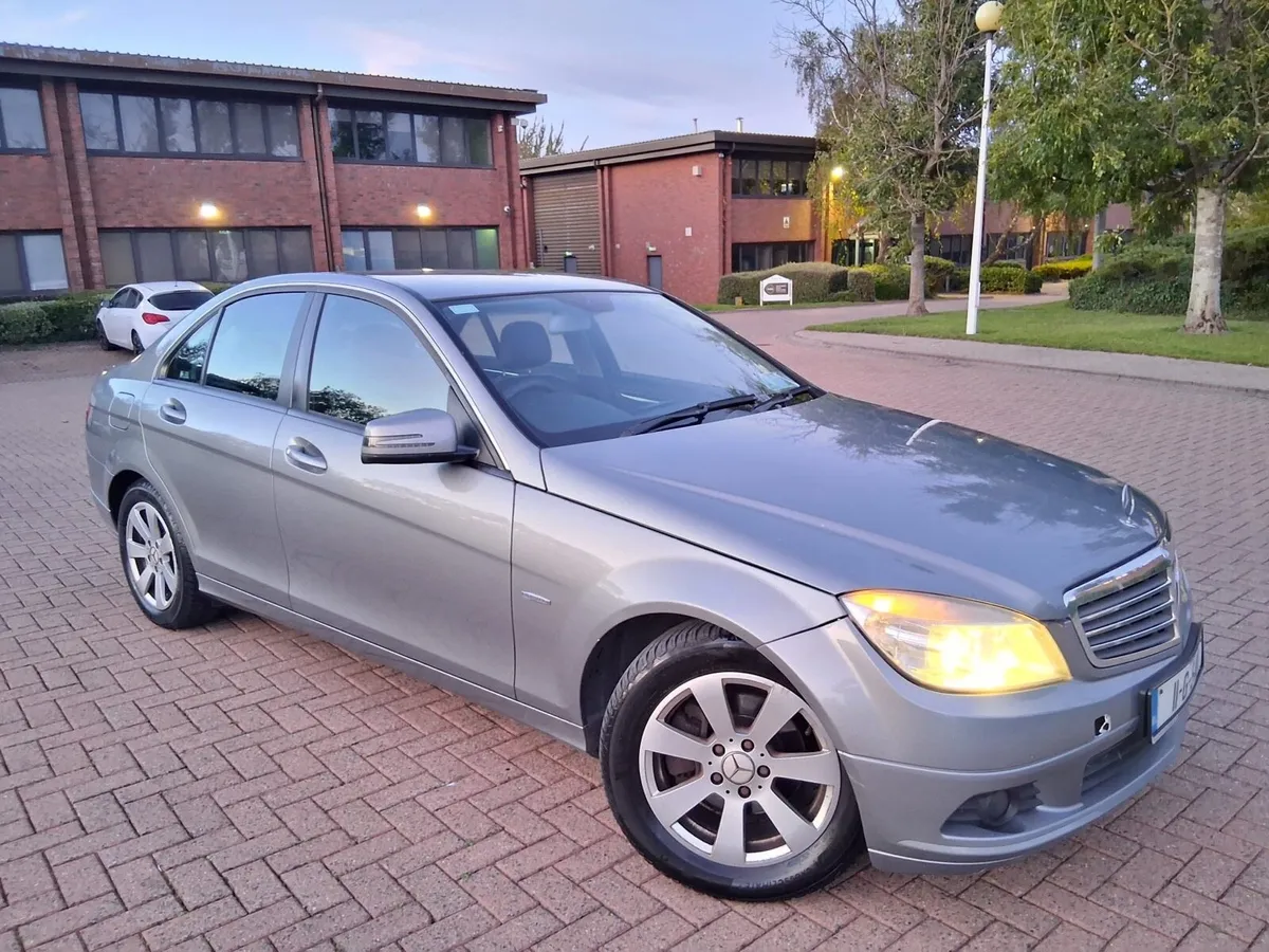 Mercedes C200 - Image 4