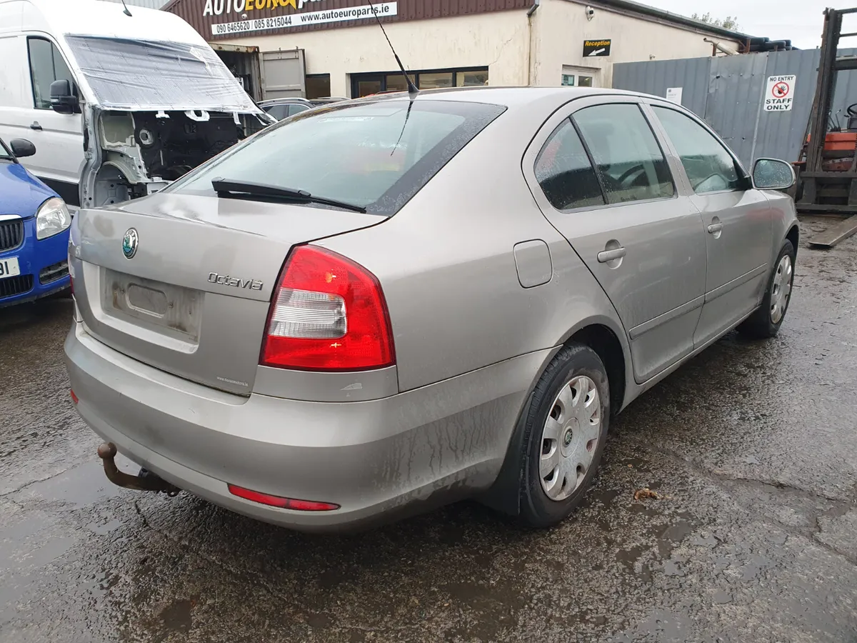 10 SKODA OCTAVIA  1.6 TDI (CAY) FOR BREAKING - Image 4