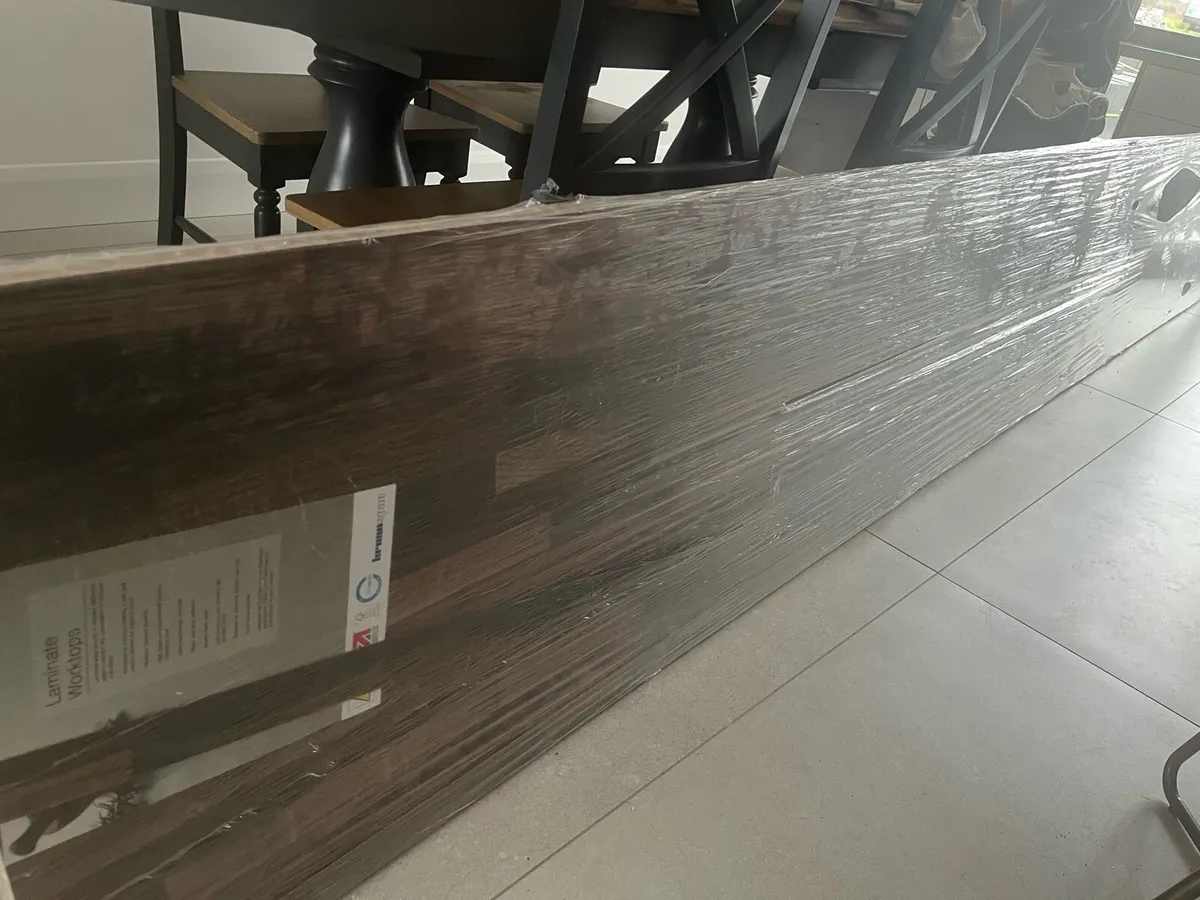 Kitchen worktop - Image 1