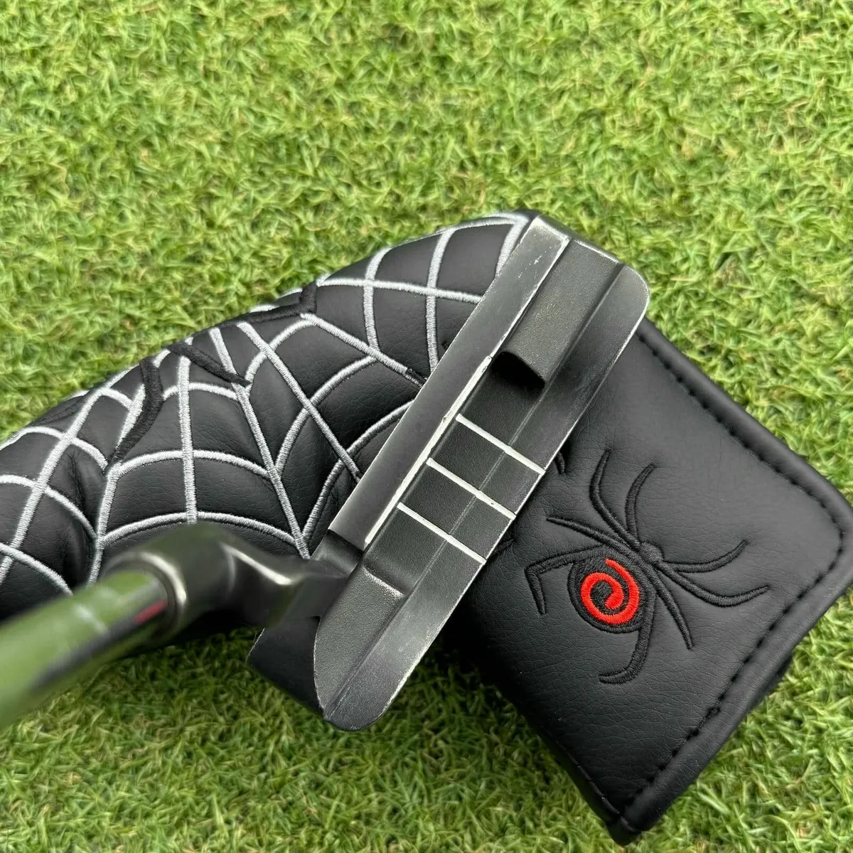 Wilson Infinite Windy City Putter / 34″ - Image 4