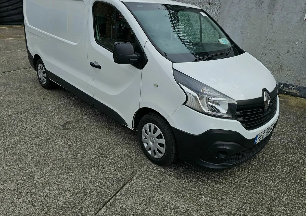 Renault Trafic 2018 - Image 1