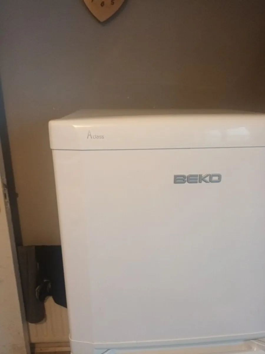 Beko Fridge Freezer - Image 2