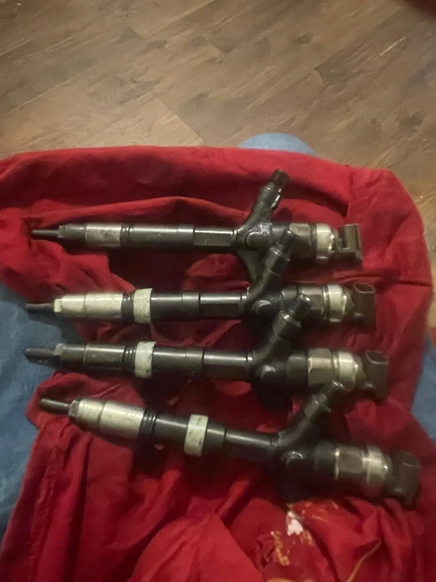 Toyota Rav 4 2005 injectors wanted