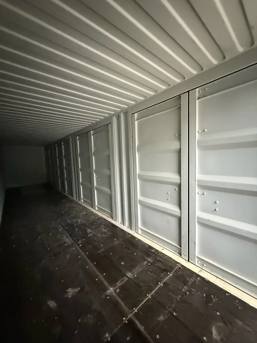 40x8 high cube side opening container - Image 4
