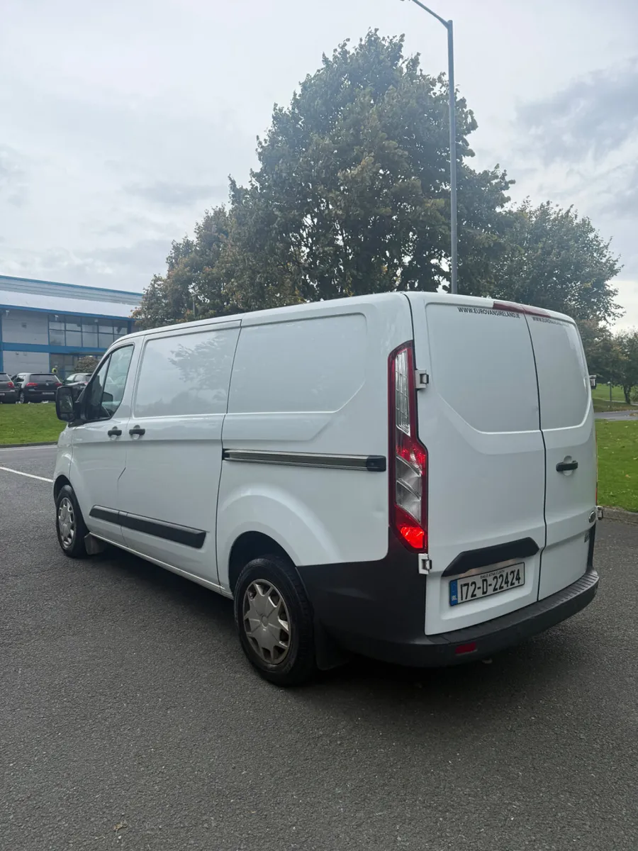 Ford Transit Custom 2017 INCLUDES VAT - Image 4
