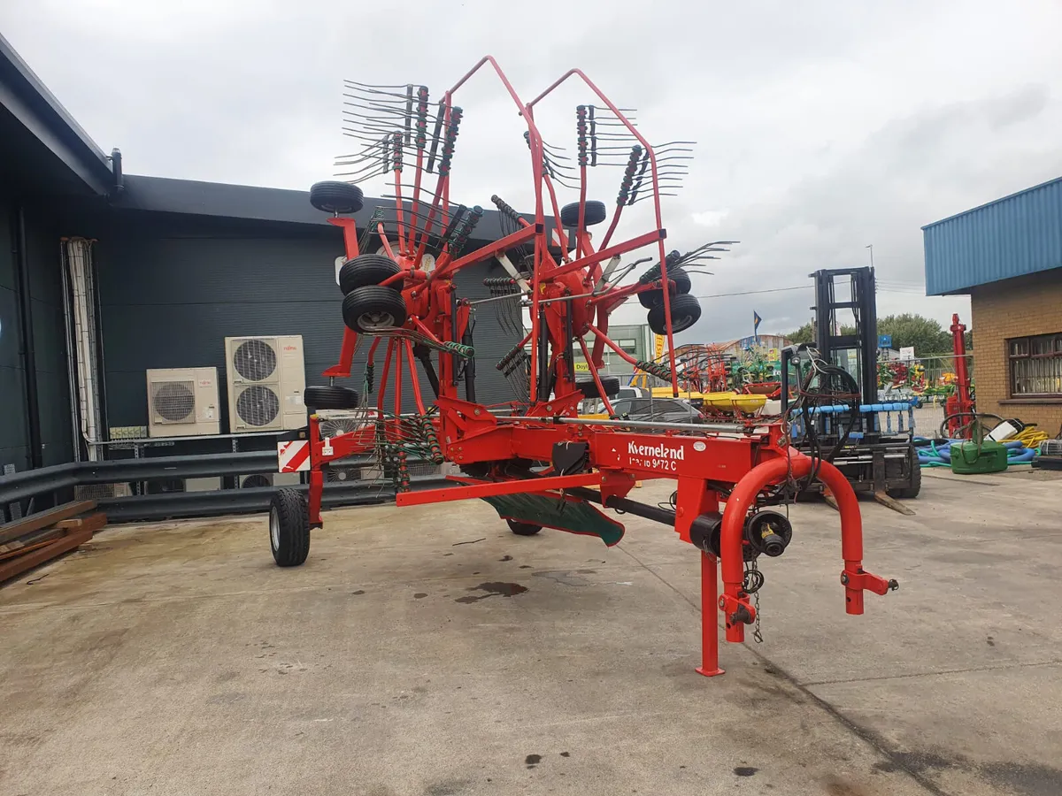 Kverneland  Tarrup 9472C Twin Rotor Rake - Image 3