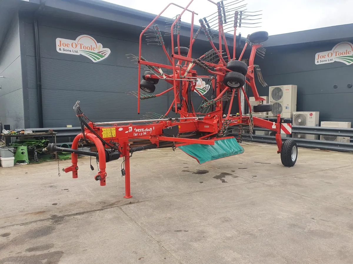 Kverneland  Tarrup 9472C Twin Rotor Rake - Image 4