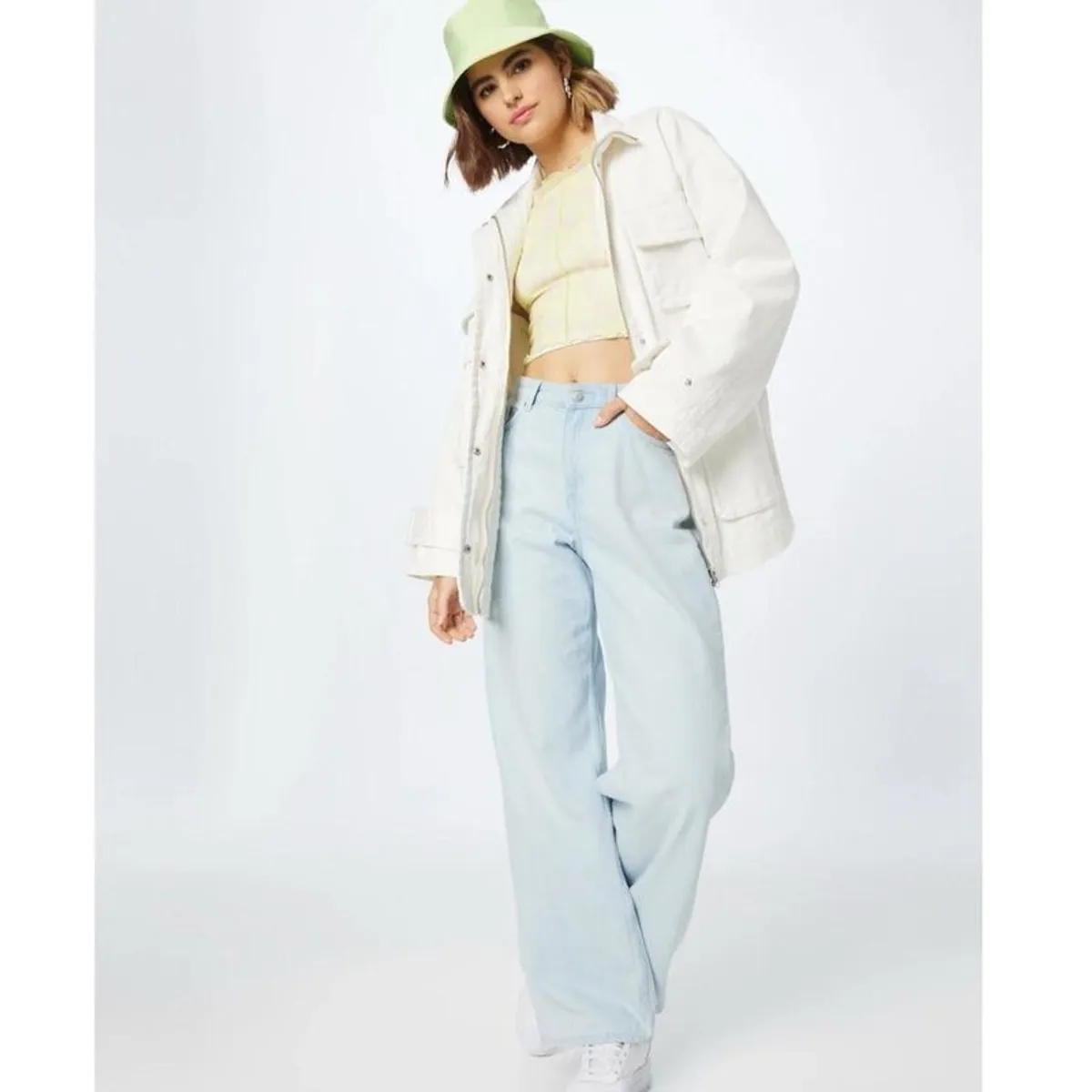 Monki oversized cream jacket with pockets and button closure - Image 3