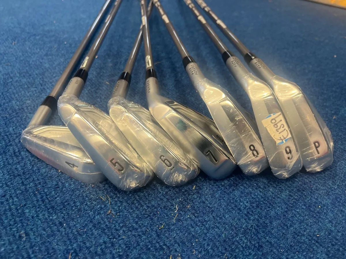 Srixon ZX4 Irons 4-PW - Image 1