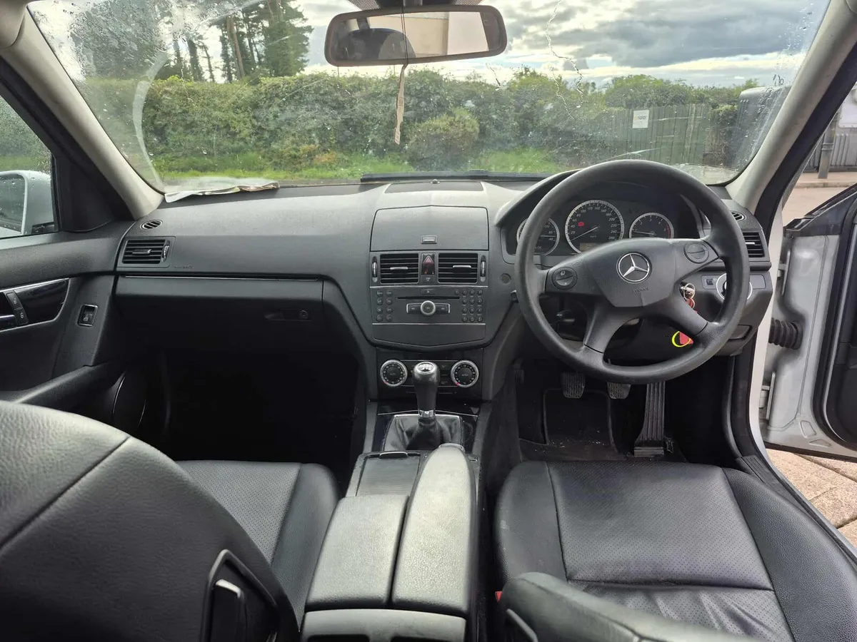 Mercedes benz C220 - Image 1