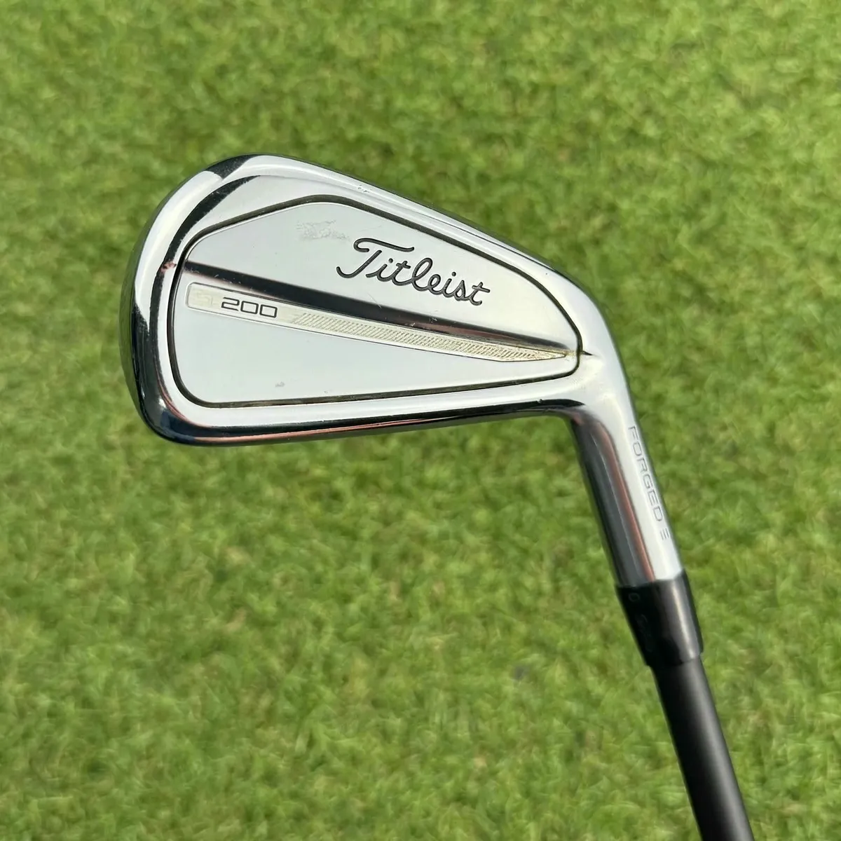 Titleist T200 2023 Utility #2 Iron 17° / X-Stiff - Image 2