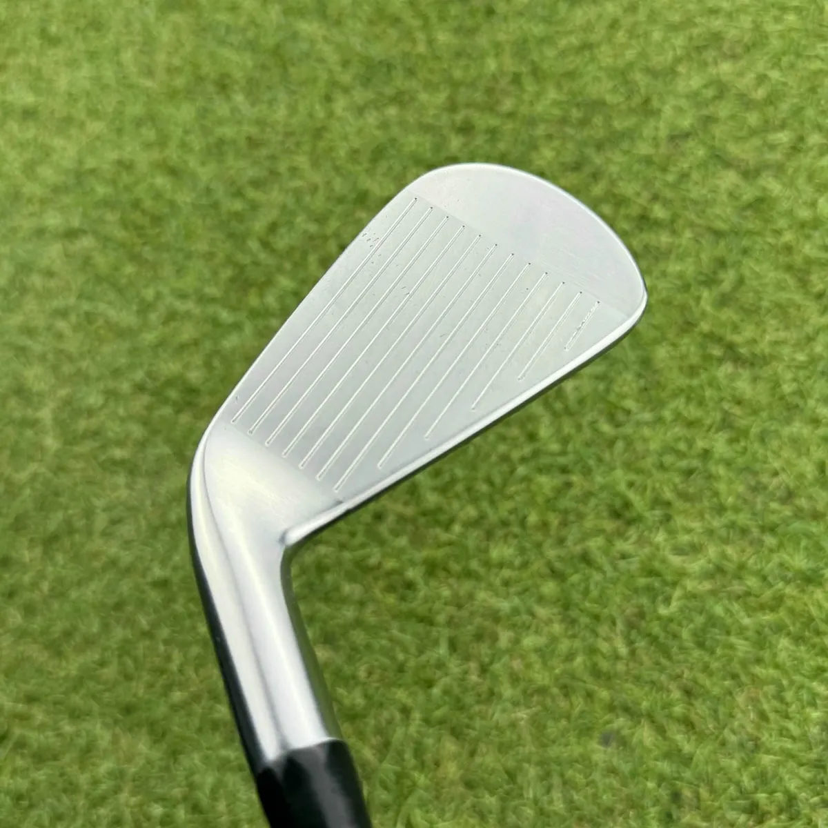Titleist T200 2023 Utility #2 Iron 17° / X-Stiff - Image 3