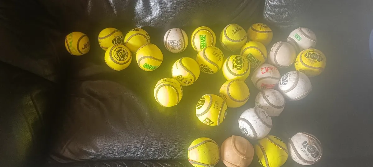 Sliotars - Image 1