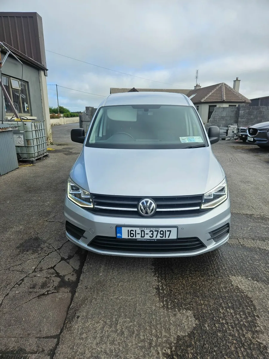 2016 Vw Caddy Maxi Crew cab 5 seater - Image 3