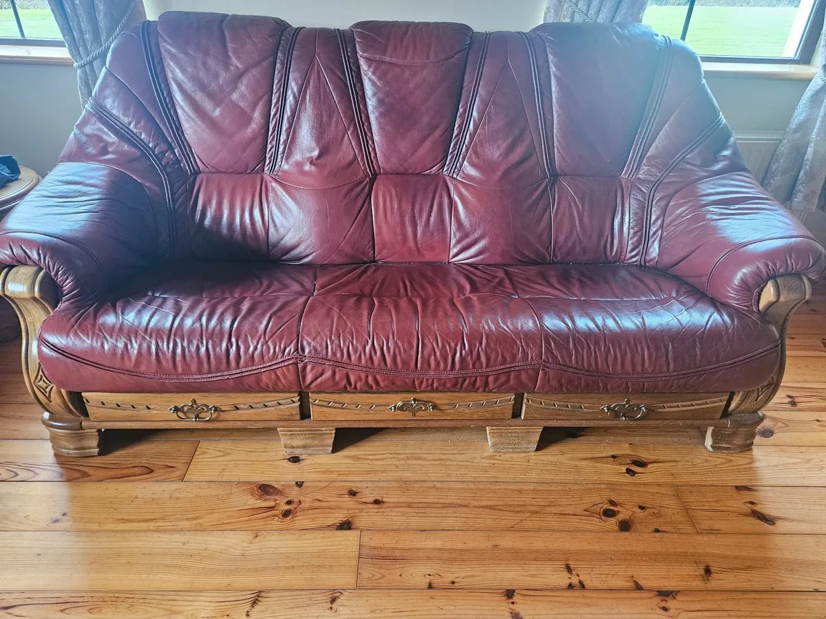 Suite furniture - Image 1