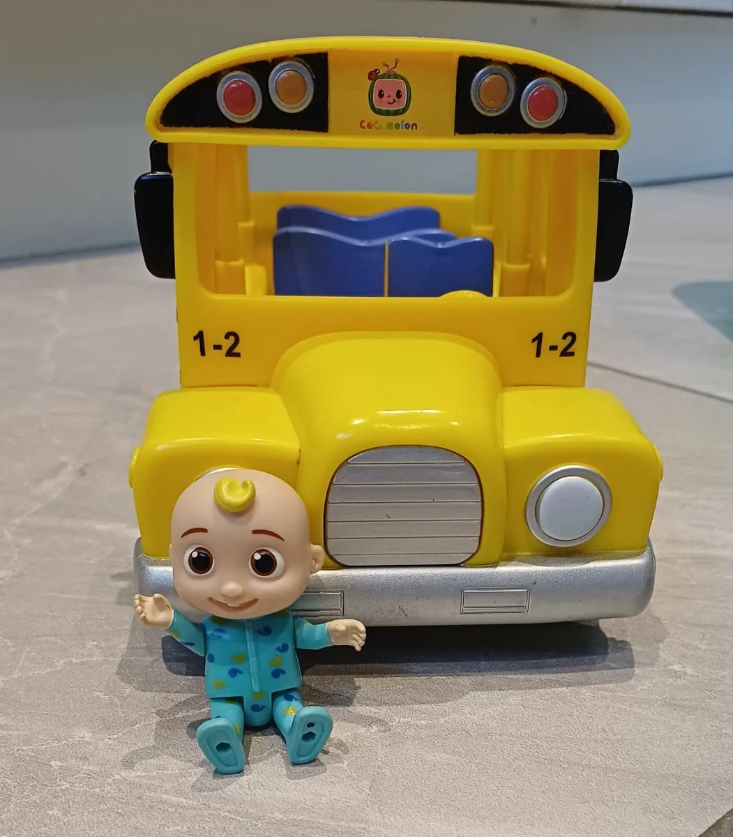 CoComelon Mucisal Toy Yellow Bus - Image 1