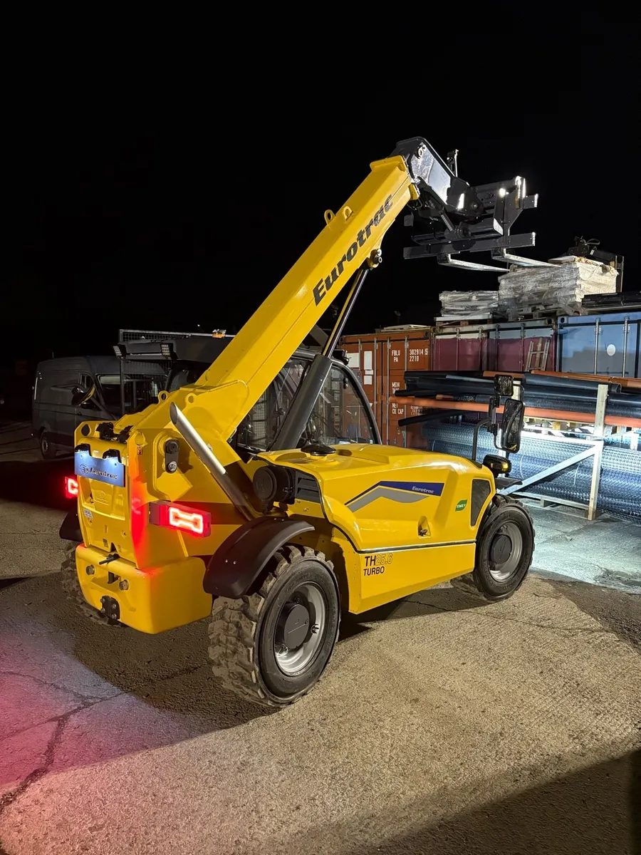 Eurotrac TH25.6 Telehandler 6 Meter - Image 1