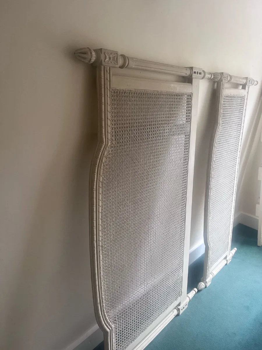 Bed - Image 1