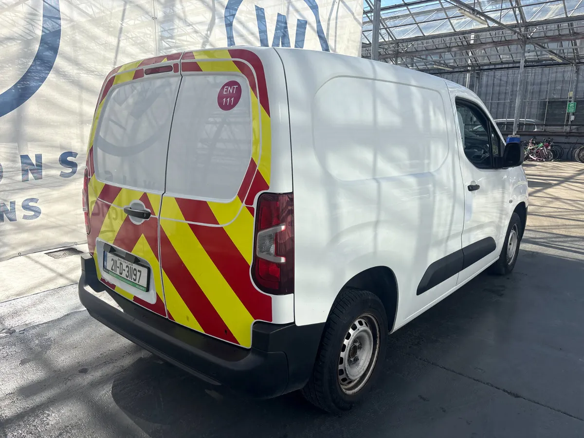 Opel Combo 2021 For Auction!! - Image 3